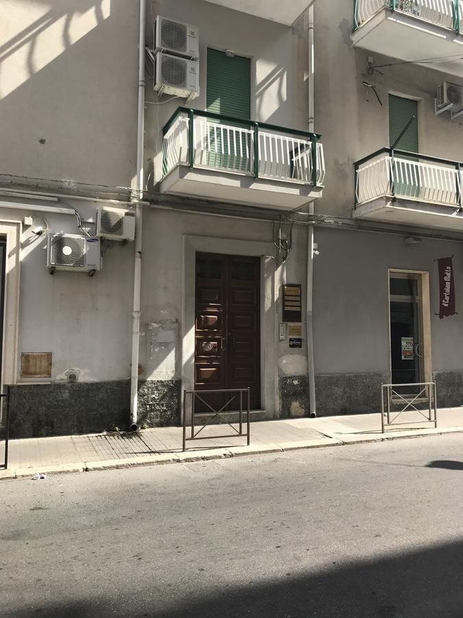 Donna Margharet Acomodação com café da manhã Crotone Exterior foto