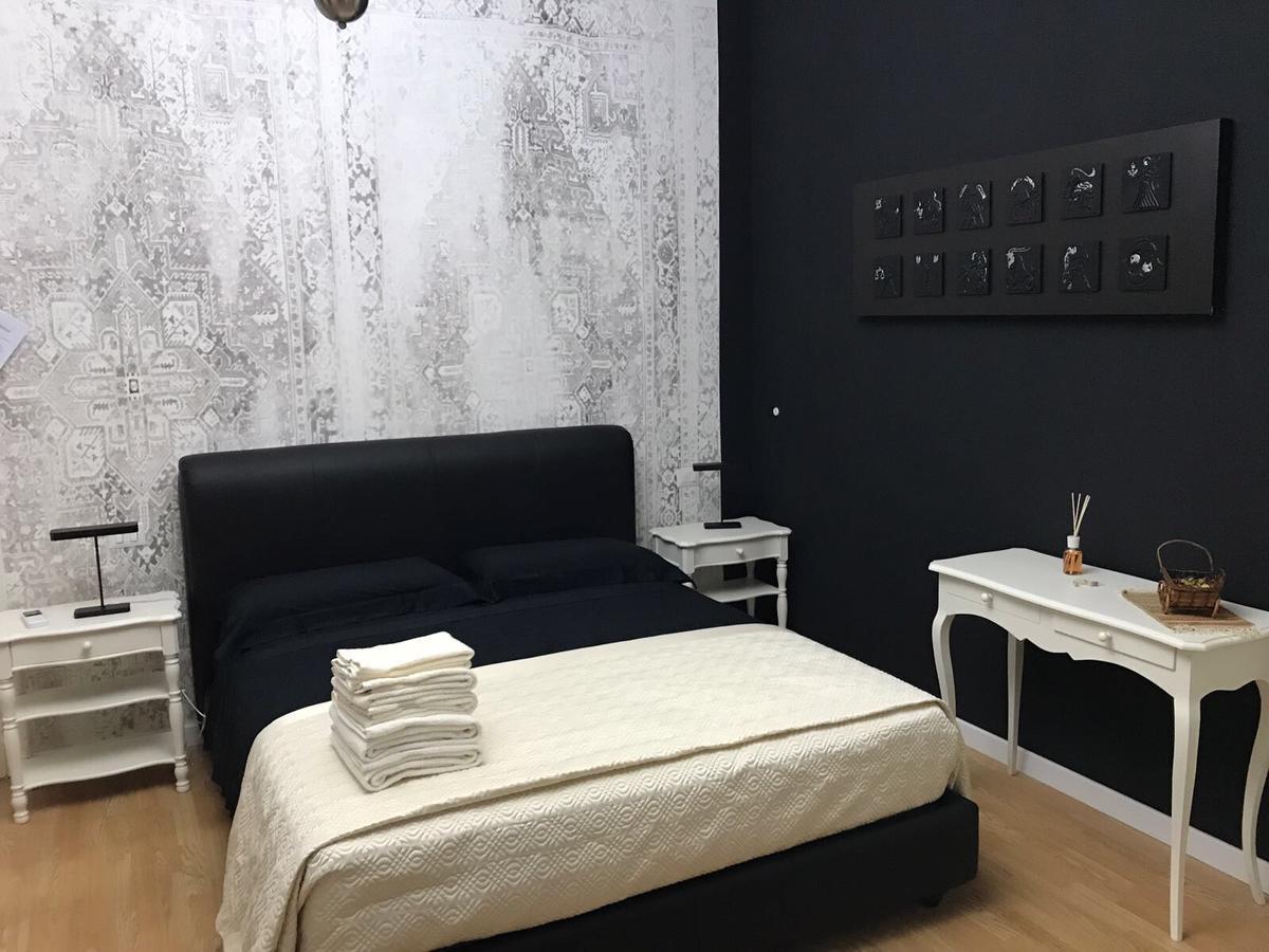 Donna Margharet Acomodação com café da manhã Crotone Exterior foto